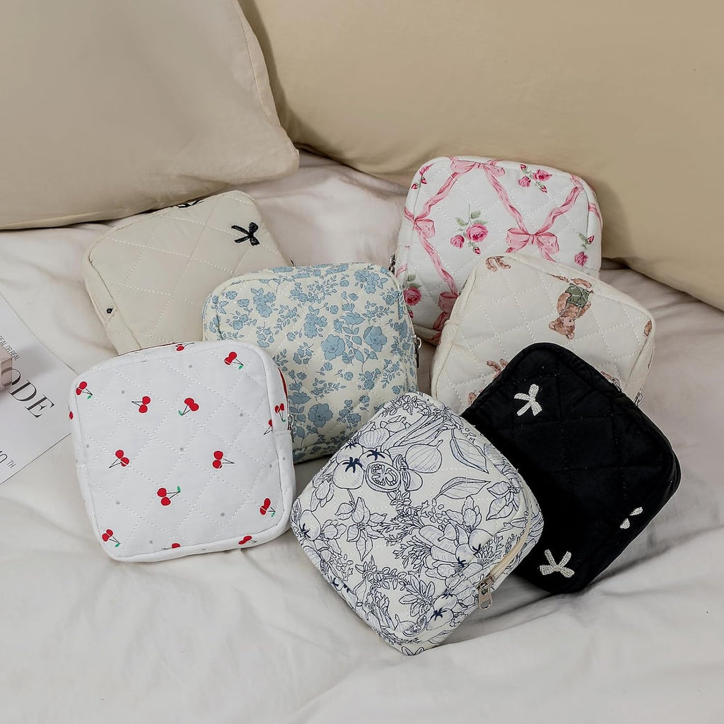 uekeboag Small Quilted Cotton Makeup Bag for Purse（01White Bear）